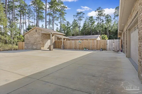 $925,000 | 5923 Michael Drive, Milton, FL 32583