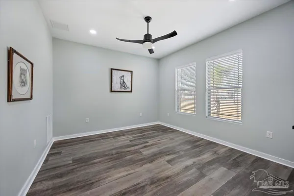 $925,000 | 5923 Michael Drive, Milton, FL 32583
