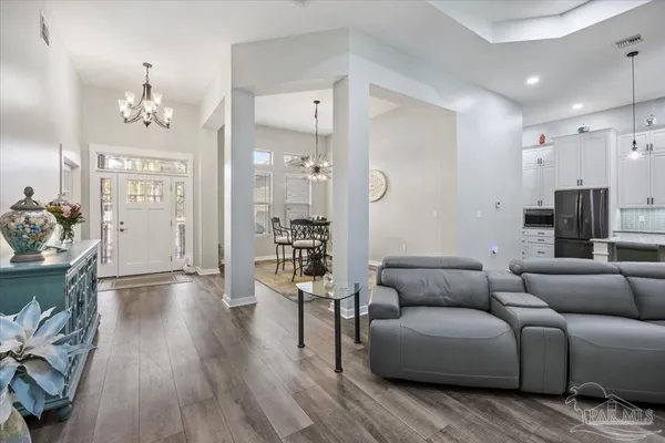 $925,000 | 5923 Michael Drive, Milton, FL 32583