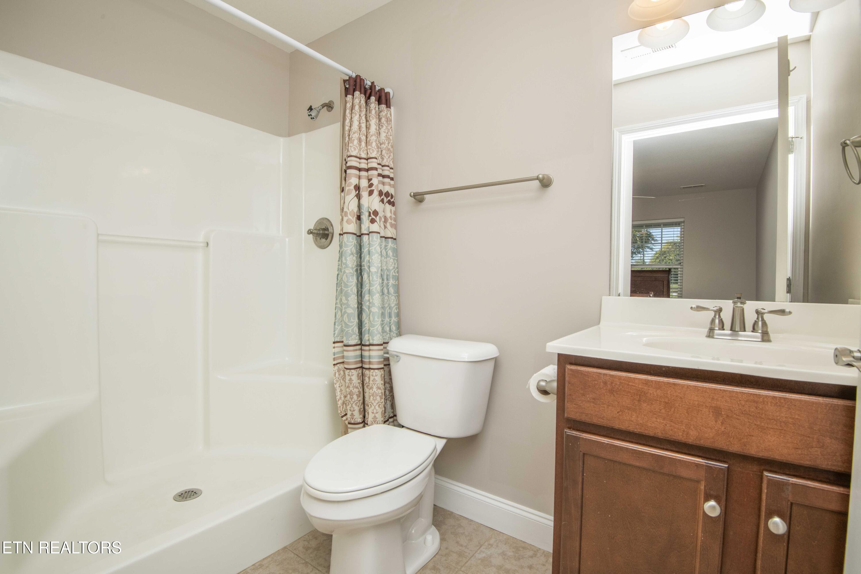 343 Angus Crossing, Unit 12 Corryton, TN 37721 - Photo 24 of 35 second bath_1