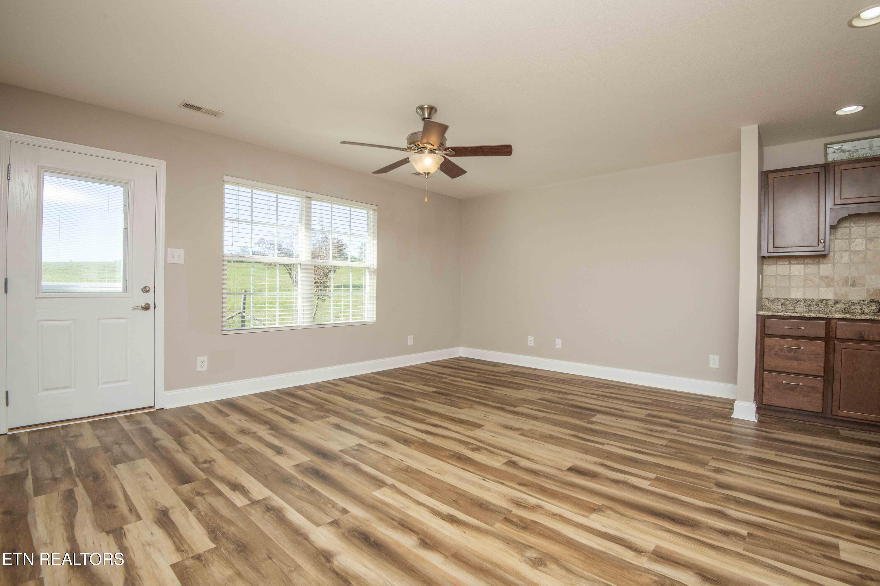 343 Angus Crossing, Unit 12 Corryton, TN 37721 - Photo 10 of 35 living 4_1