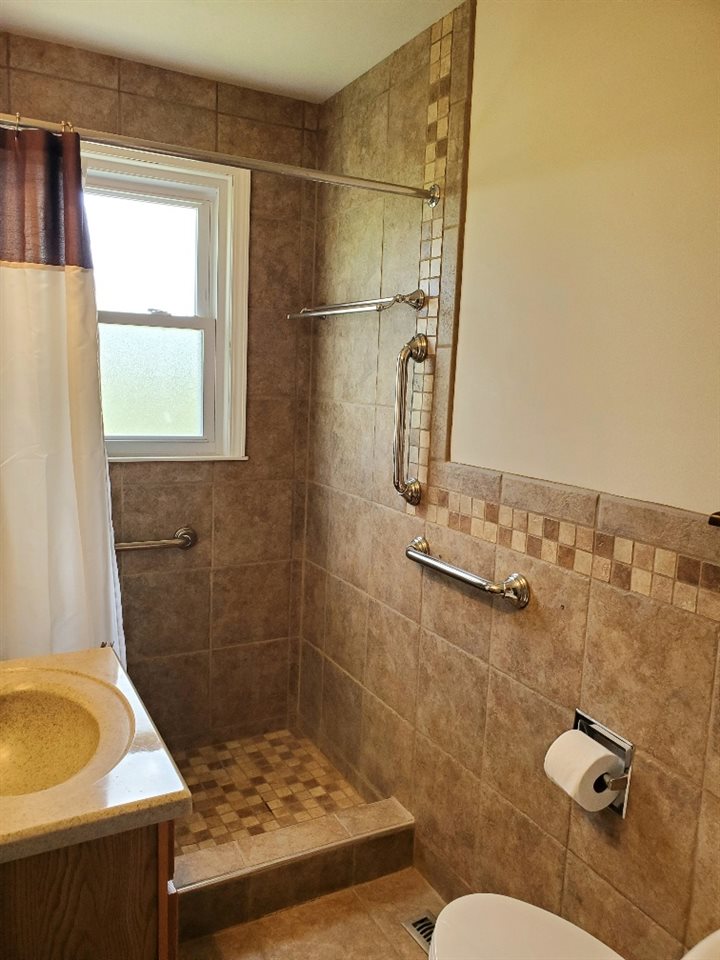 1350 West Wilson Road Clio, MI 48420 - Photo 8 of 14 31392739-8.JPG
