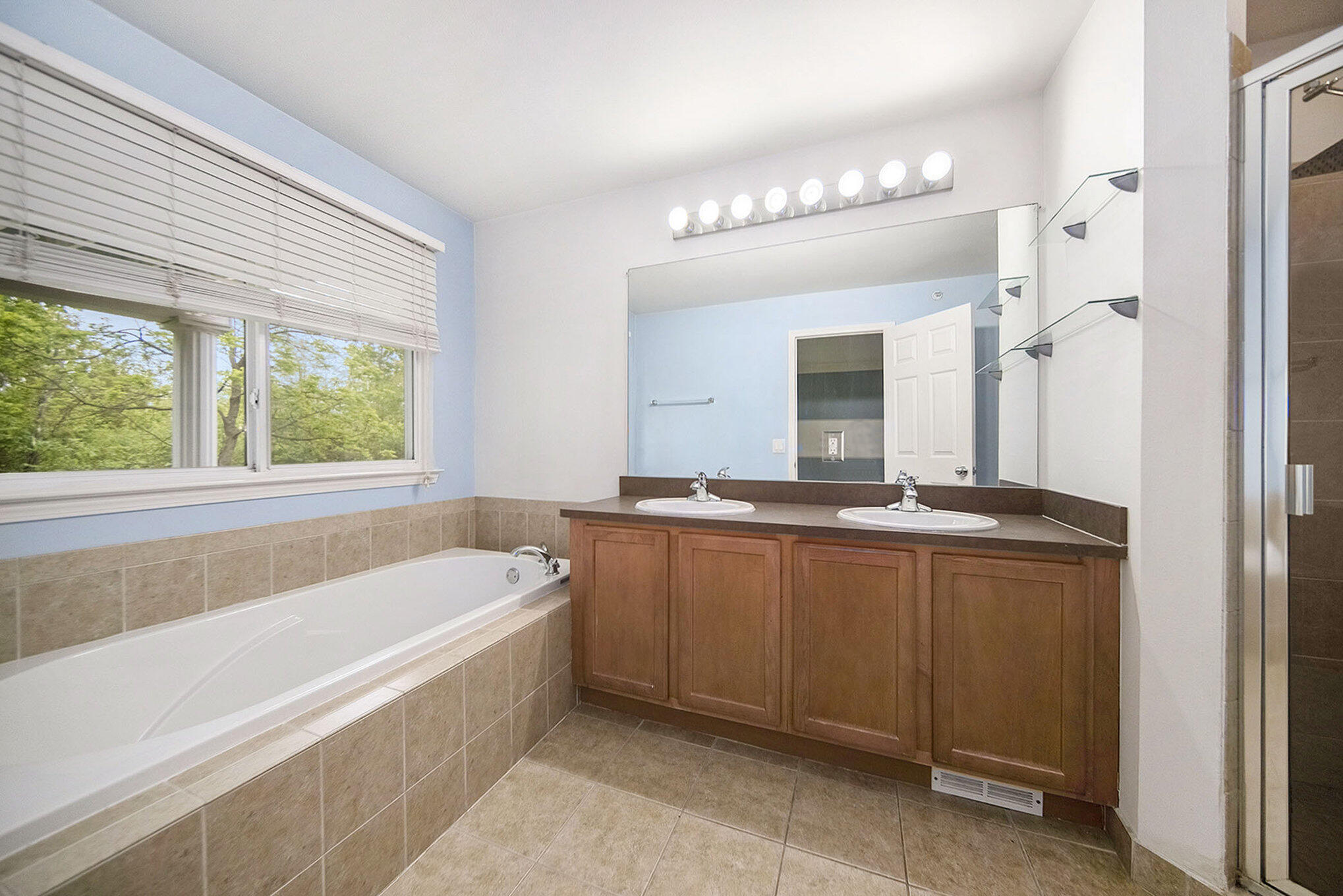 3197 Asher Road Ann Arbor, MI 48104 - Photo 18 of 28 018_sbp_83_597
