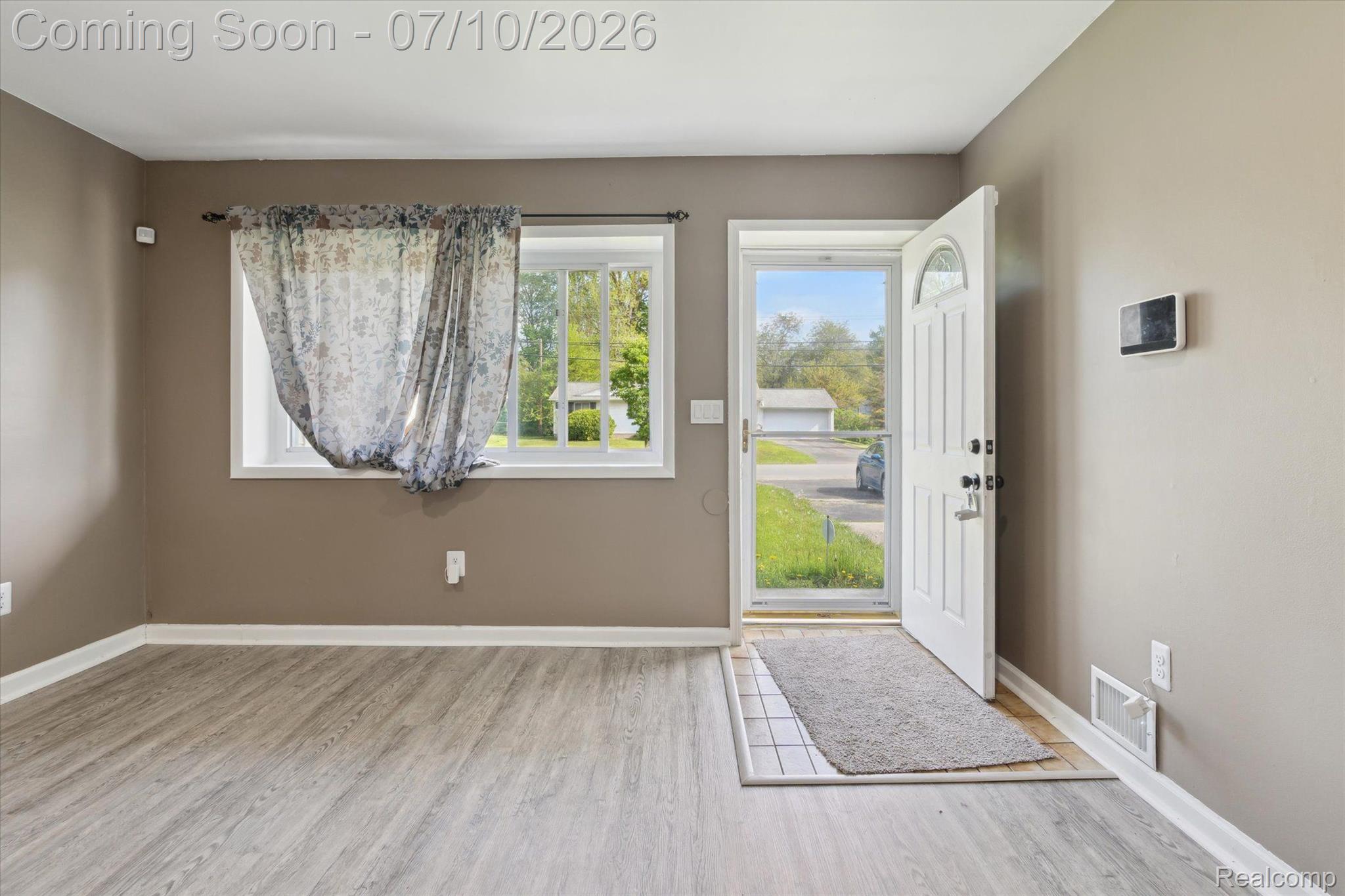 500 Trombley Road Troy, MI 48083 - Photo 6 of 32