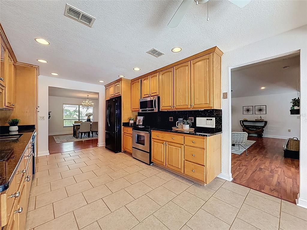 6910 Daubon Court New Port Richey, FL 34655 - Photo 17 of 68