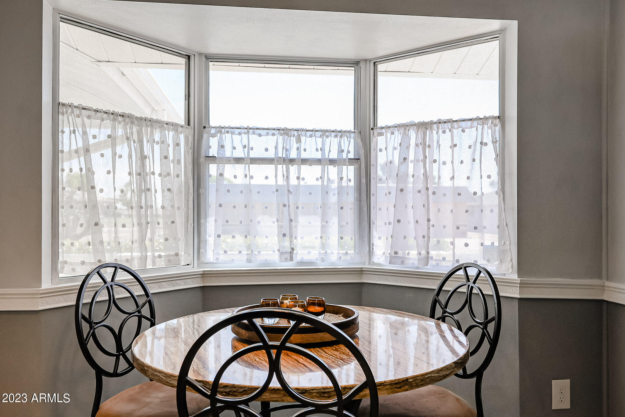 10838 West White Mountain Road Sun City, AZ 85351 - Photo 14 of 34 Eating space