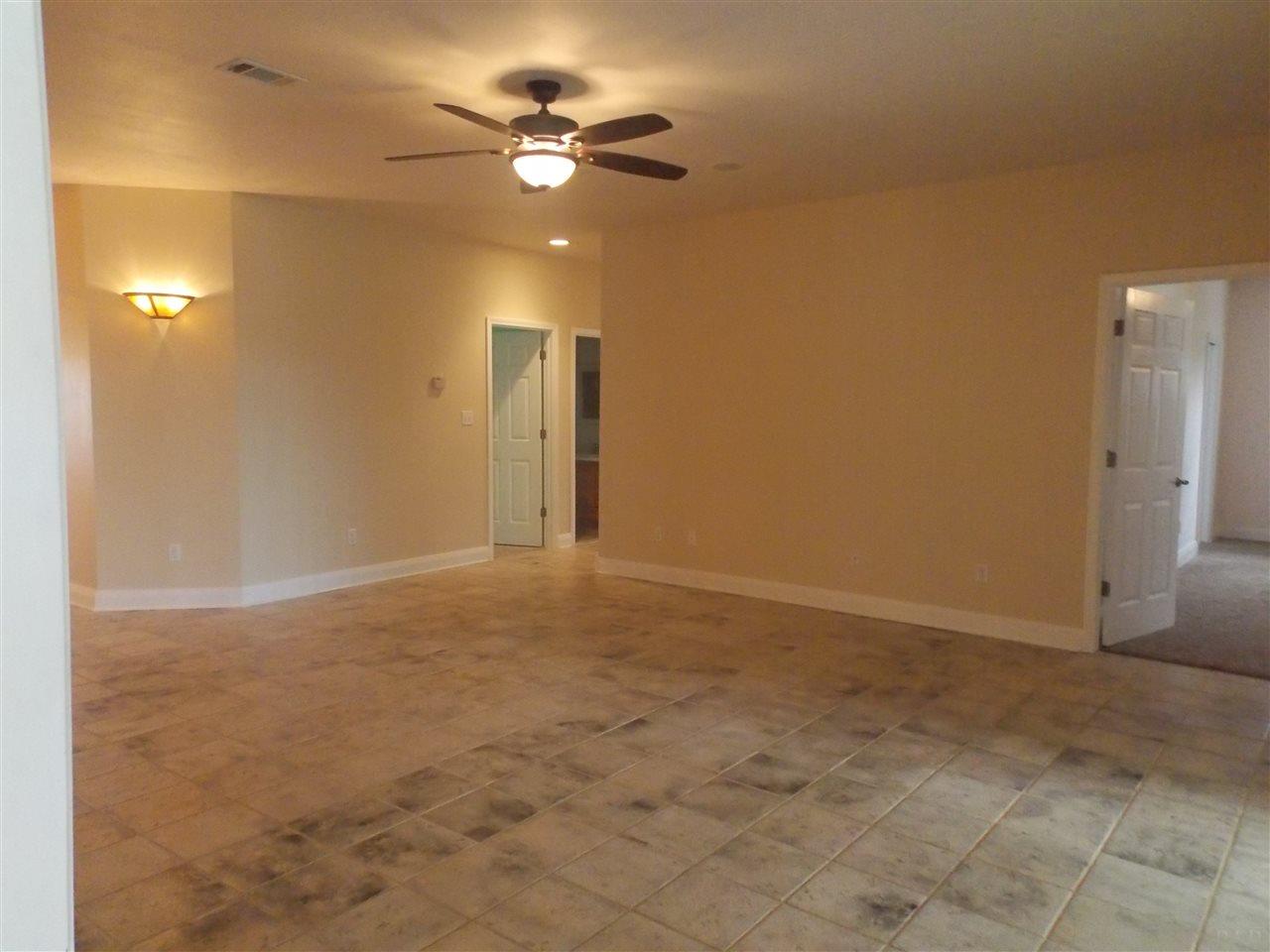9639 Rebel Road Pensacola, FL 32526 - Photo 12 of 50 Gallery Image 12