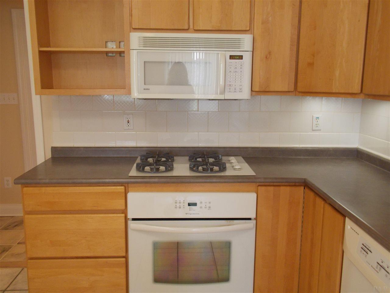 9639 Rebel Road Pensacola, FL 32526 - Photo 14 of 50 Gallery Image 14