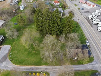 a view of a yard