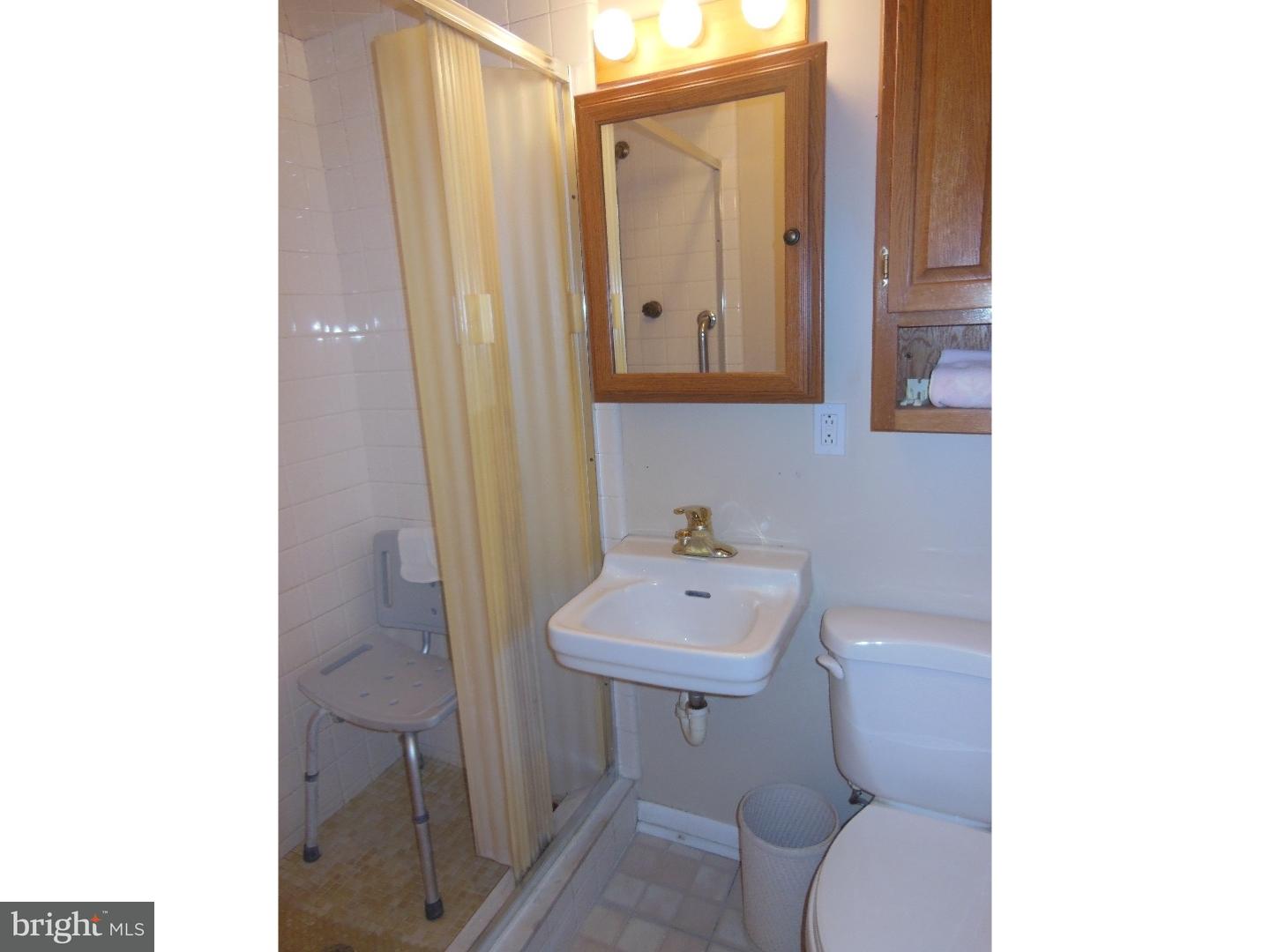 19 Rockland Road Ewing, NJ 08638 - Photo 16 of 24 Master Bathroom