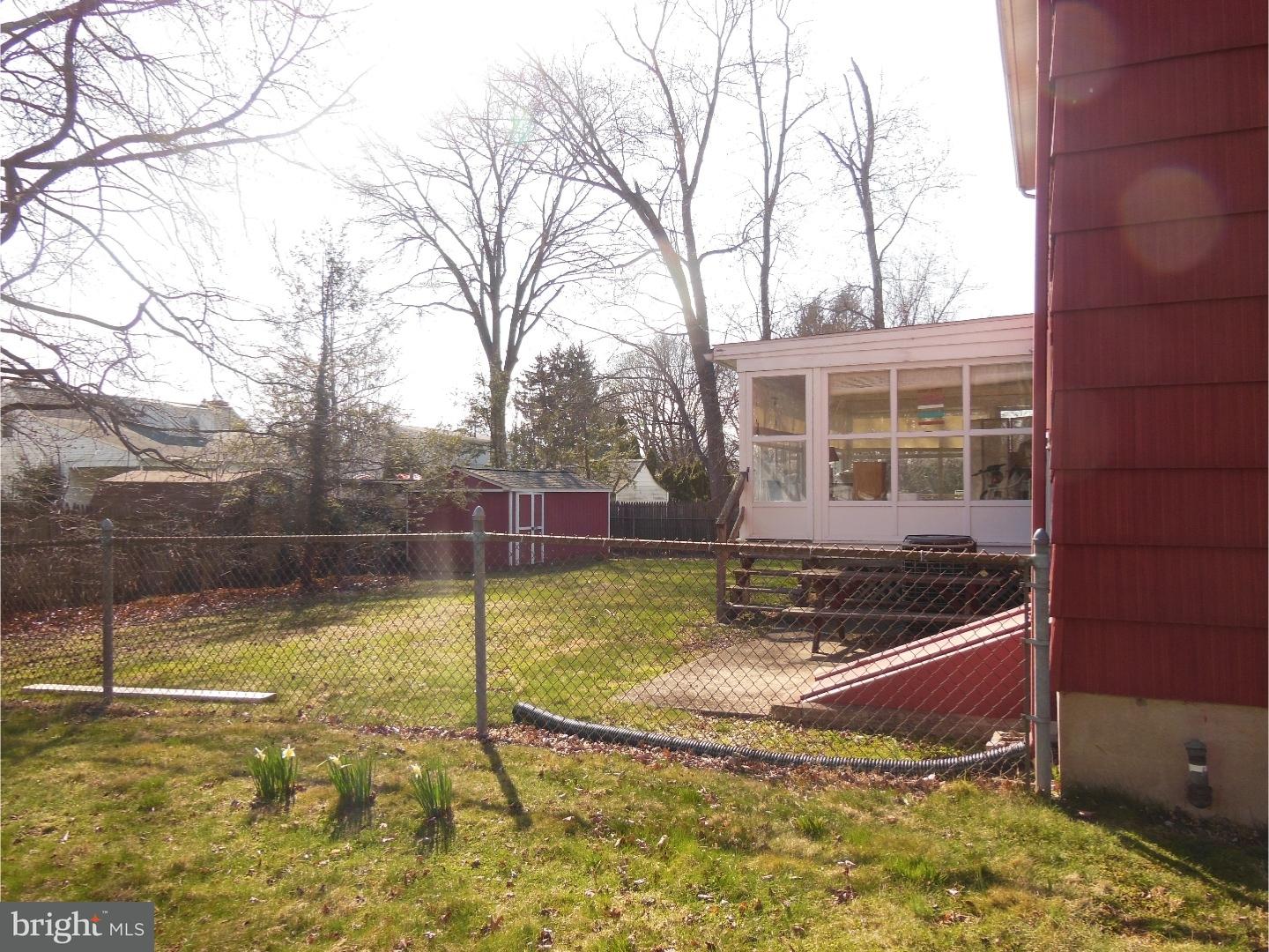 19 Rockland Road Ewing, NJ 08638 - Photo 4 of 24