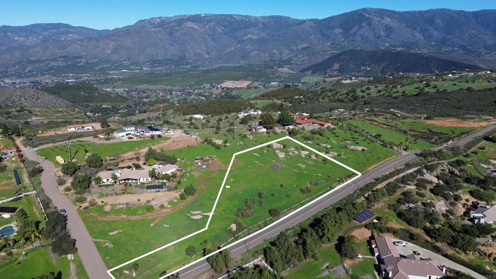 30638 Pauma Heights Road Valley Center, CA 92082 - Photo 3 of 9