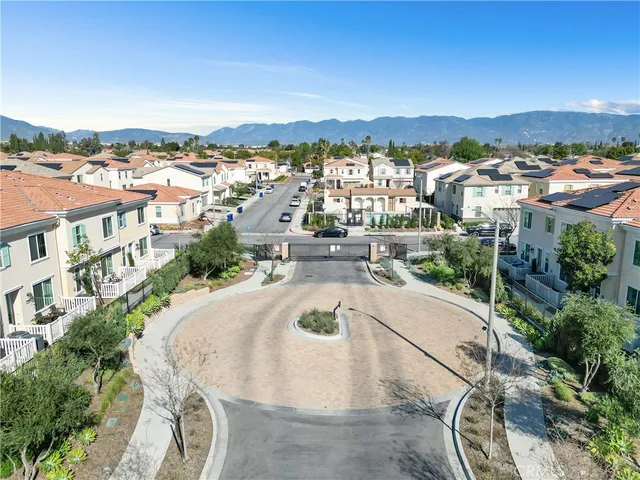 $393,000 | 466 North Glenwood Avenue, Rialto, CA 92376