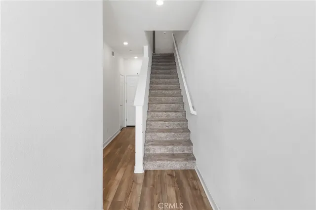 $393,000 | 466 North Glenwood Avenue, Rialto, CA 92376