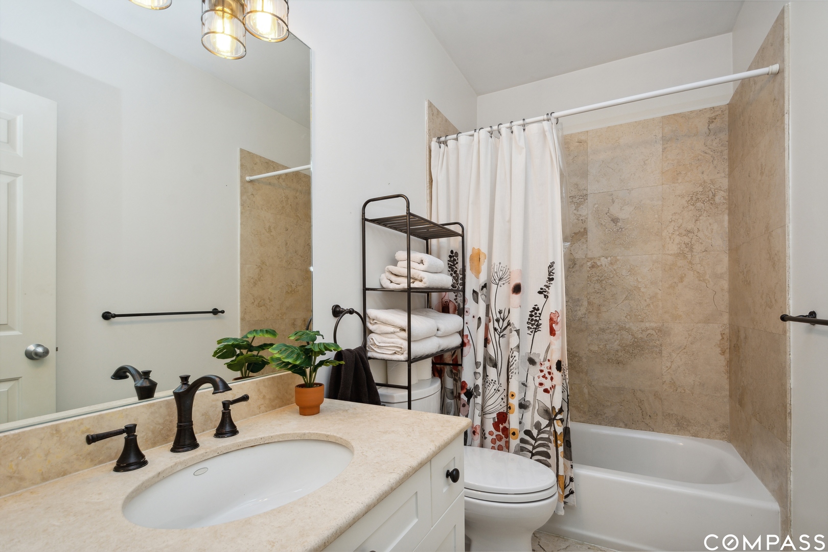 2147 West Rice Street, Unit 2E Chicago, IL 60622 - Photo 13 of 16