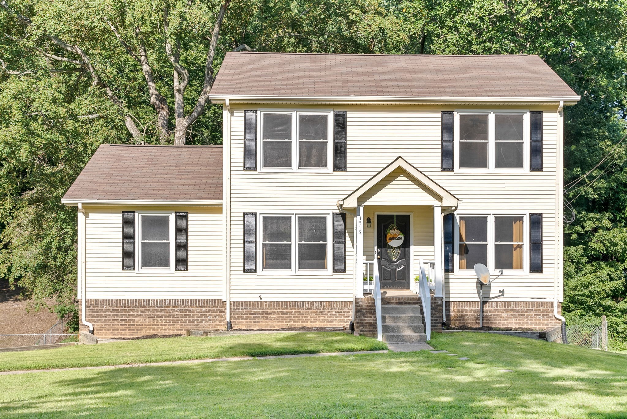 1713 Setter Road Clarksville, TN 37042 - Photo 2 of 38 Gallery Image 2