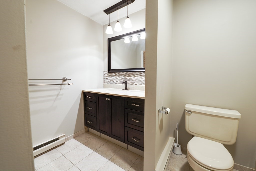 6 Inverness Avenue, Unit 9 Worcester, MA 01604 - Photo 11 of 19 Gallery Image 11