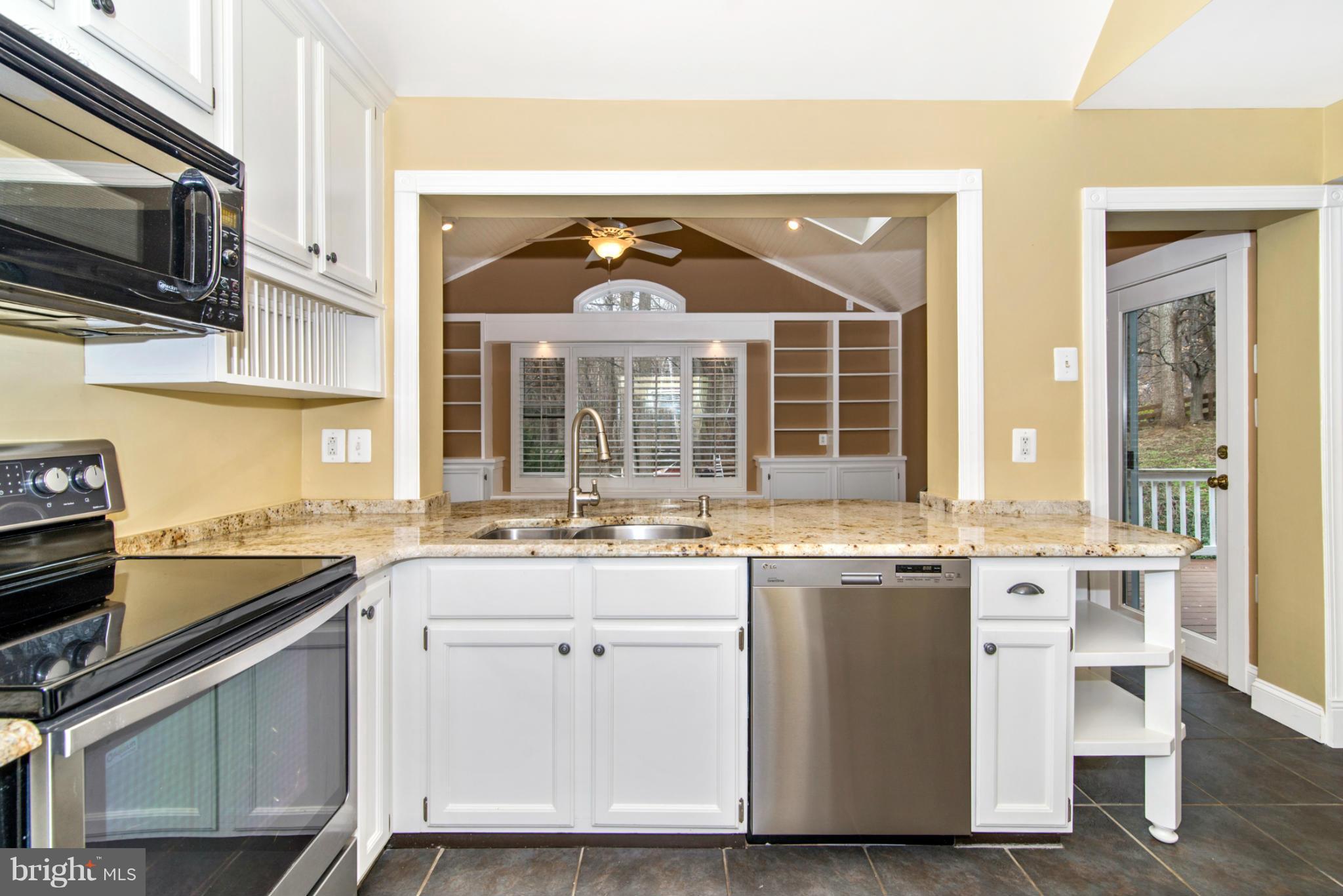 1718 Brookshire Run Point of Rocks, MD 21777 - Photo 15 of 27 Kitchen