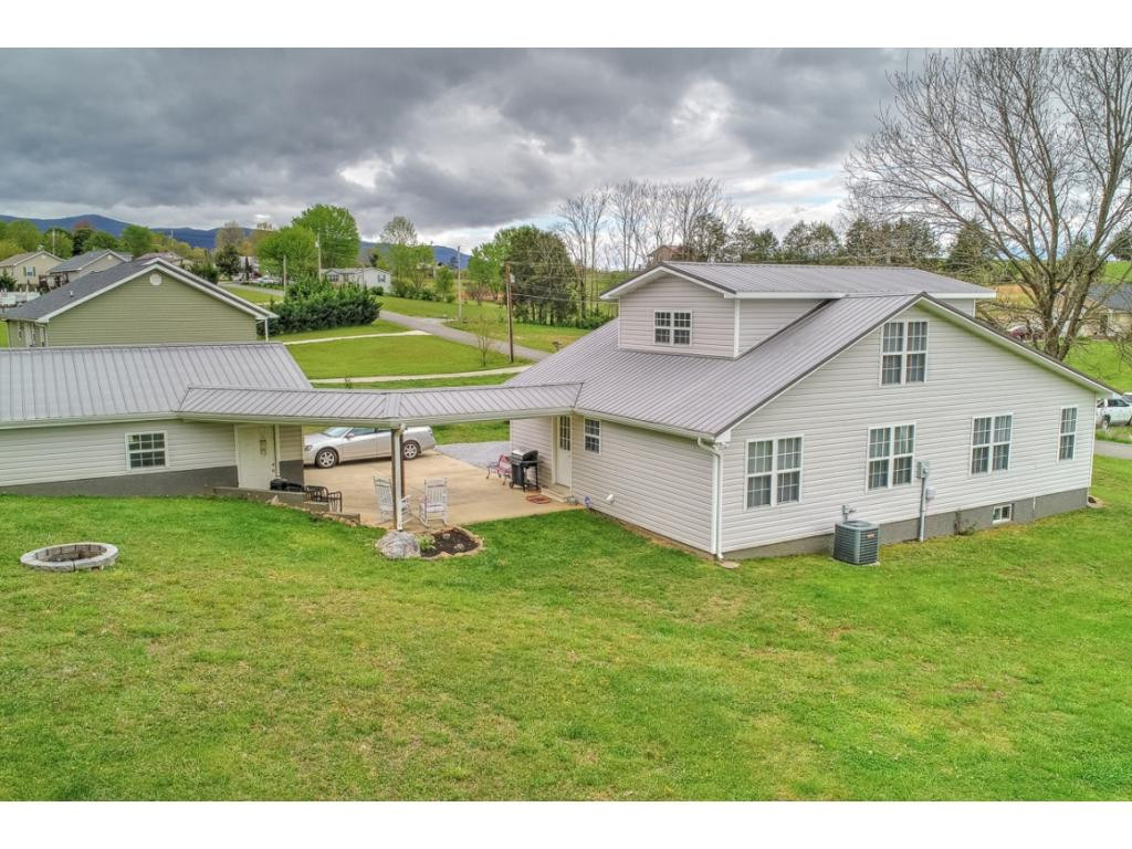 505 Calico Road Afton, TN 37616 - Photo 6 of 33 Photo 6