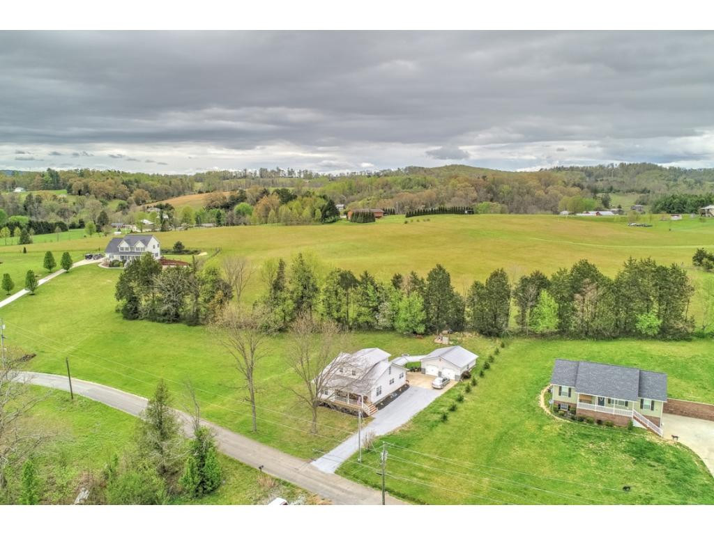 505 Calico Road Afton, TN 37616 - Photo 7 of 33 Photo 7