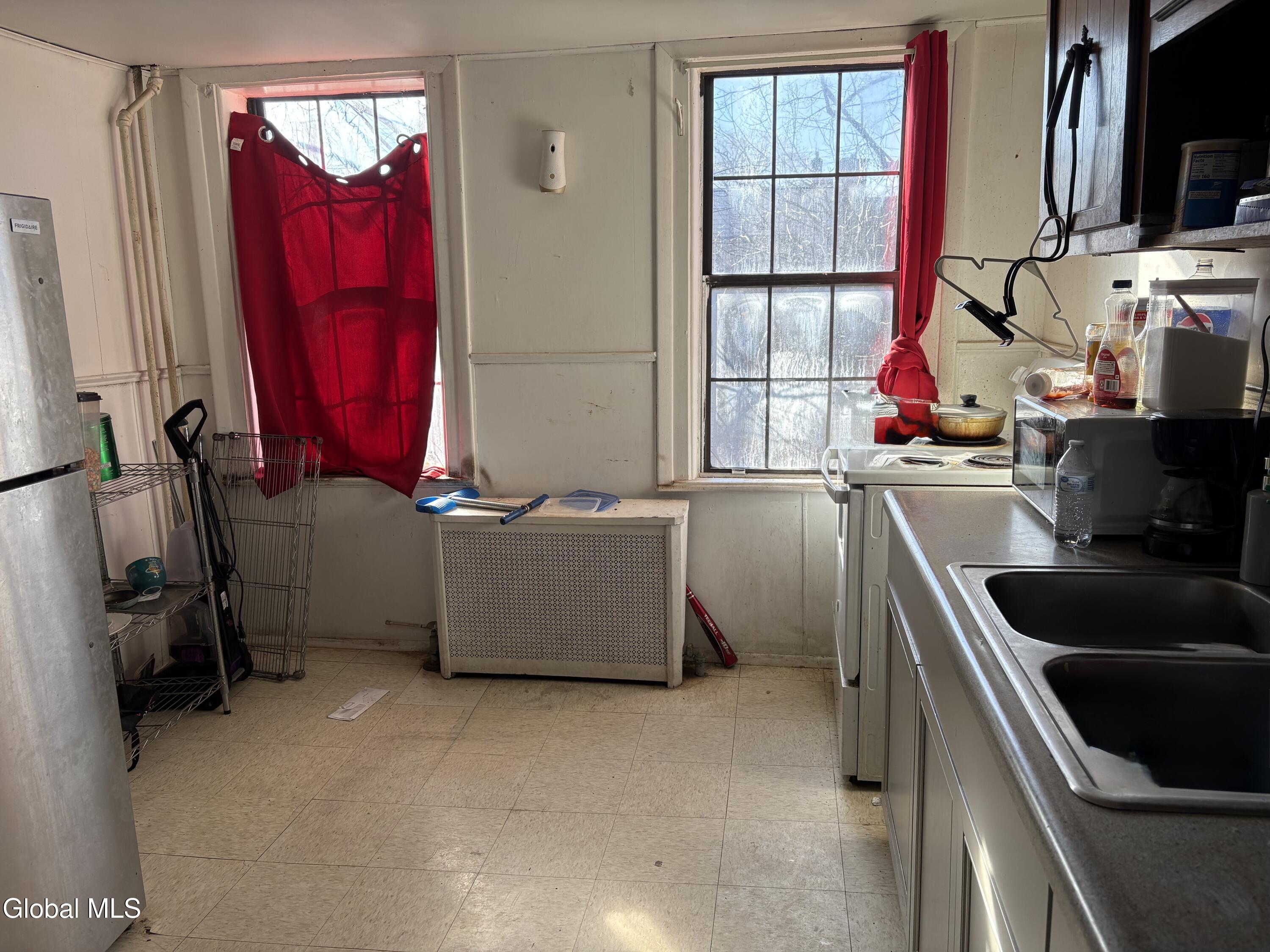 54 Delaware Street Albany, NY 12202 - Photo 3 of 4 IMG_3133