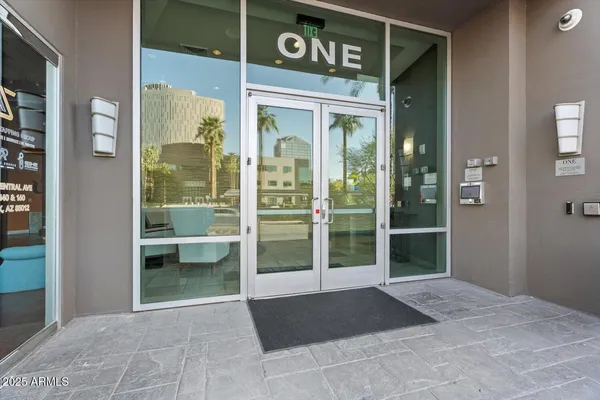 $499,900 | 1 East Lexington Avenue, Unit 1302, Phoenix, AZ 85012