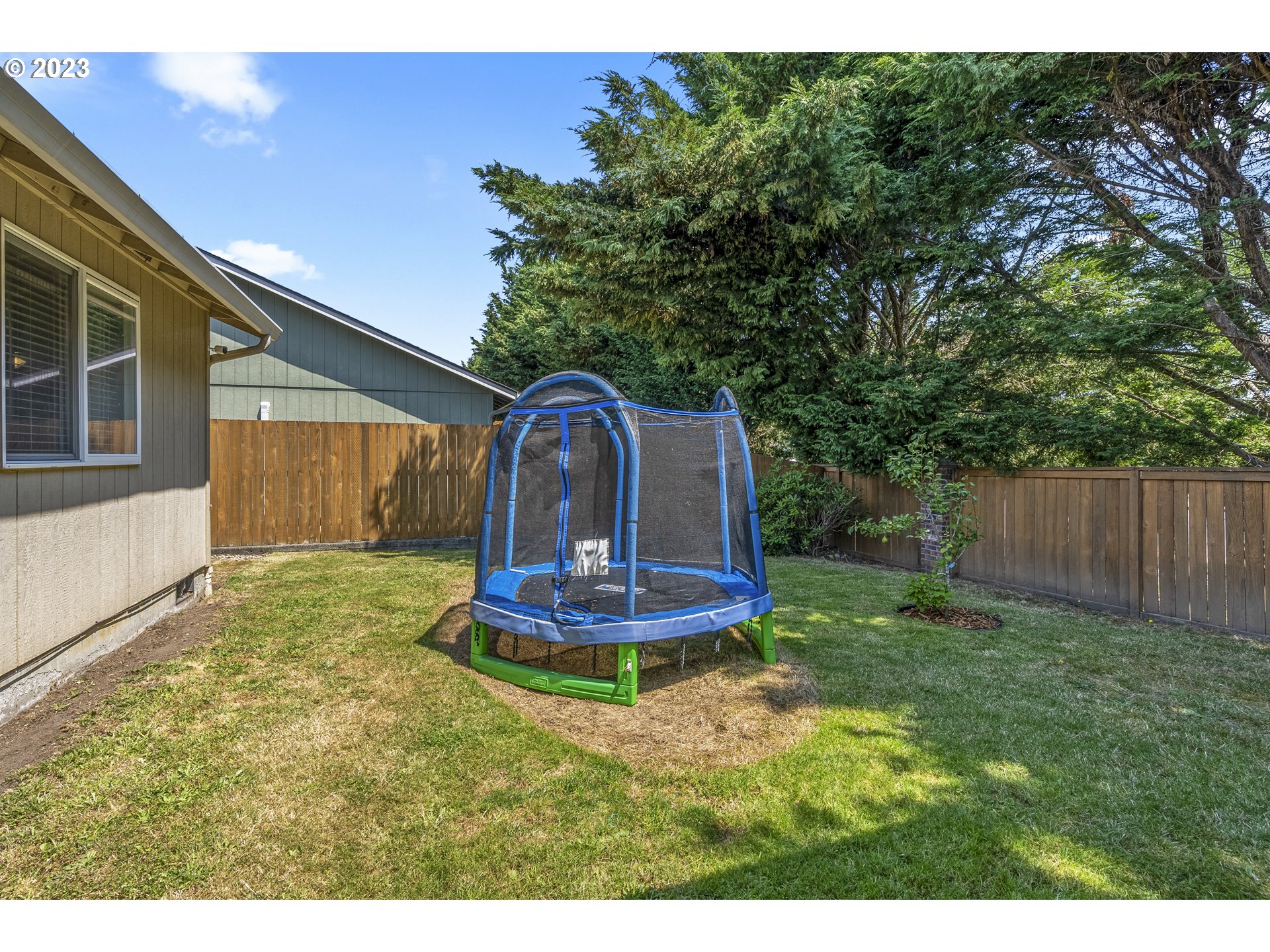 2096 Grove Street Longview, WA 98632 - Photo 22 of 27 Gallery Image 22