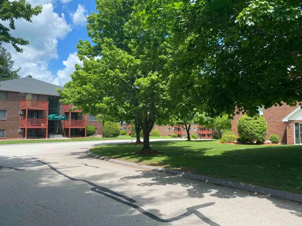 $2,069 | 99 Powers Street, Unit 167, Milford, NH 03055