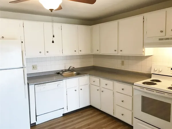 $2,069 | 99 Powers Street, Unit 167, Milford, NH 03055