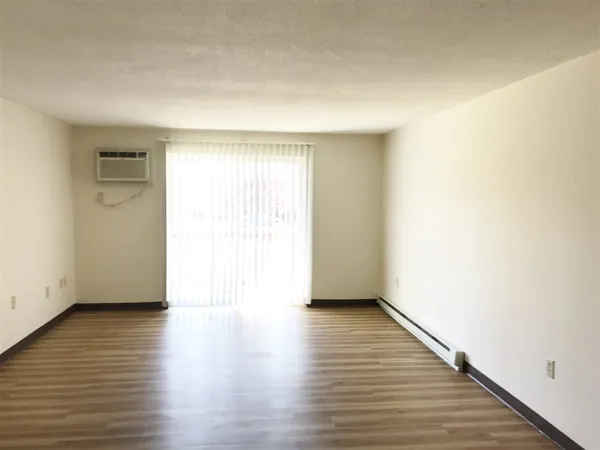 $2,069 | 99 Powers Street, Unit 167, Milford, NH 03055