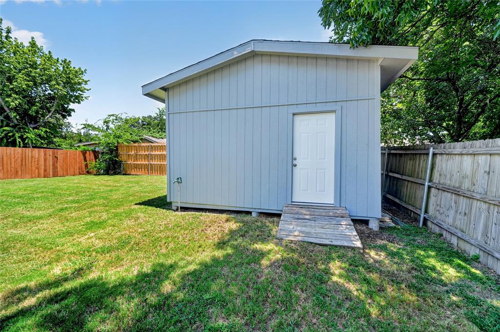 5917 Maple Lane Rowlett, TX 75089 - Photo 35 of 40