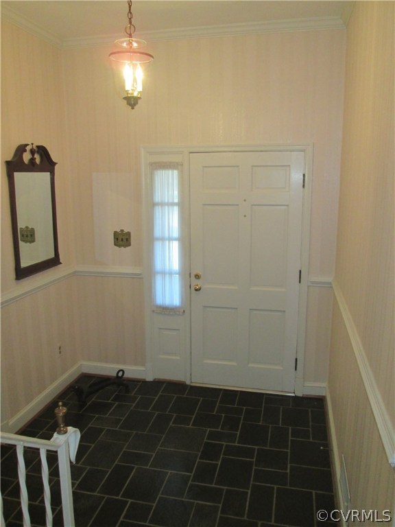 8222 Overbury Road Richmond, VA 23227 - Photo 2 of 16 Inviting slate foyer