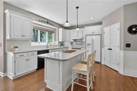 $675,000 | 17413 West 84th Street, Lenexa, KS 66219