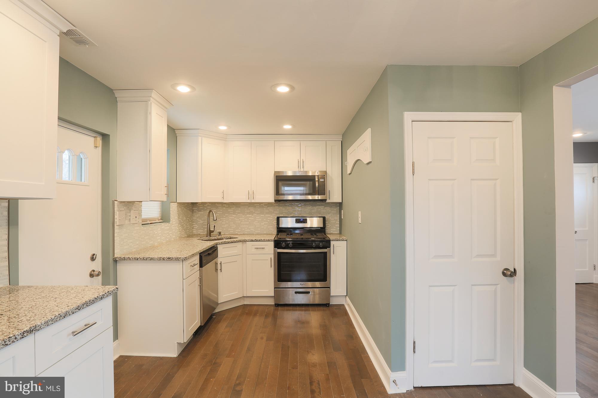 3524 Wild Cherry Road Baltimore, MD 21244 - Photo 11 of 29 Kitchen