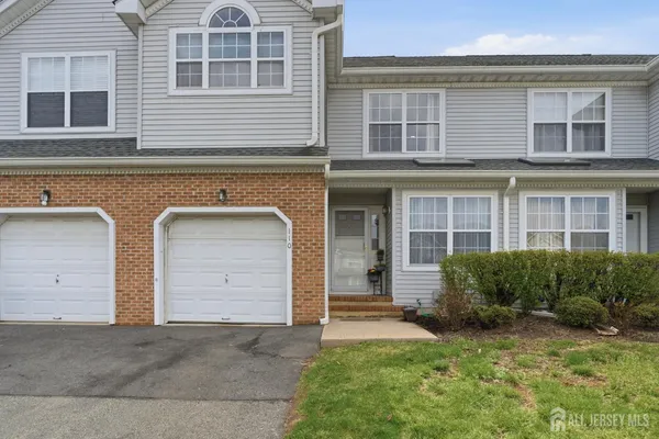 $625,000 | 110 Castle Pointe Boulevard, Piscataway, NJ 08854