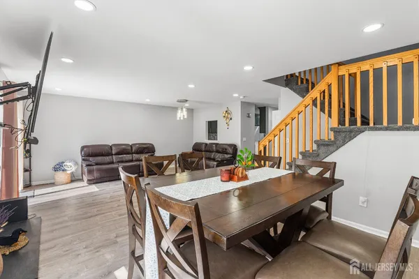 $625,000 | 110 Castle Pointe Boulevard, Piscataway, NJ 08854