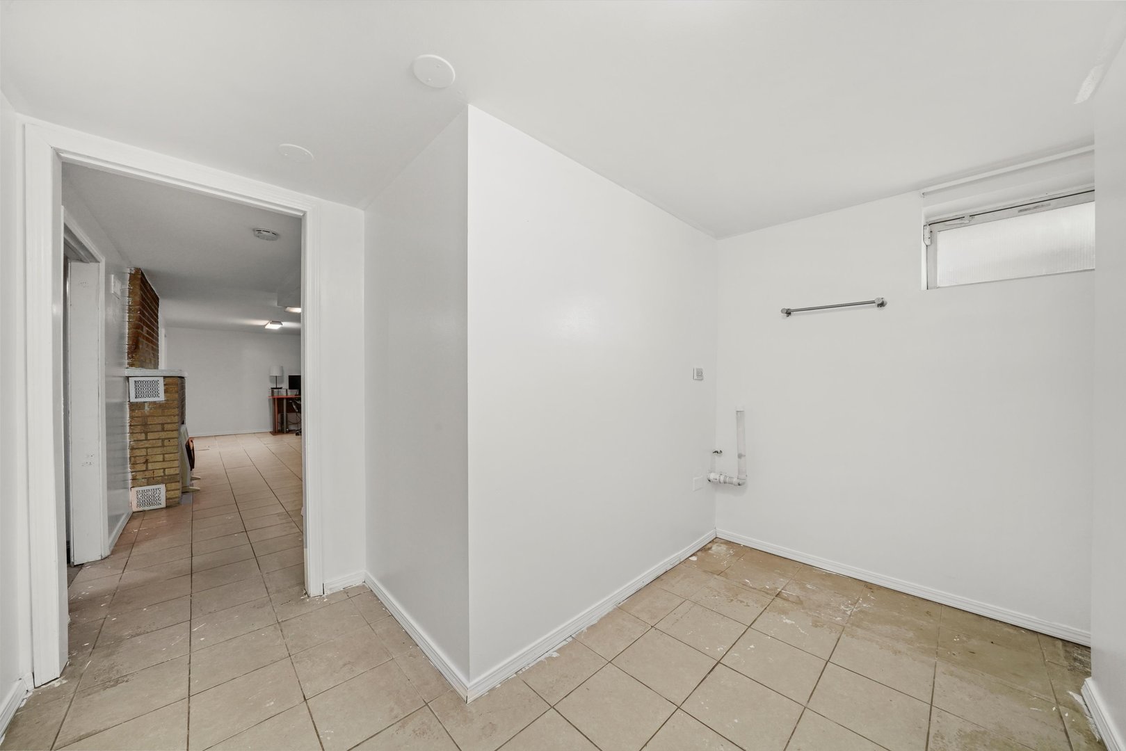 3401 Jackson Street Bellwood, IL 60104 - Photo 12 of 26 a view of an empty room