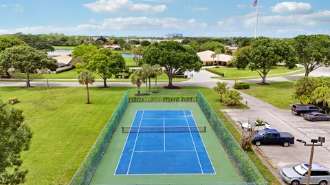 $404,000 | 5469 Eagle Lake Drive, Palm Beach Gardens, FL 33418