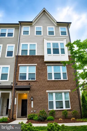$489,900 | 2303 Stephanie Tessa Lane, Woodbridge, VA 22191
