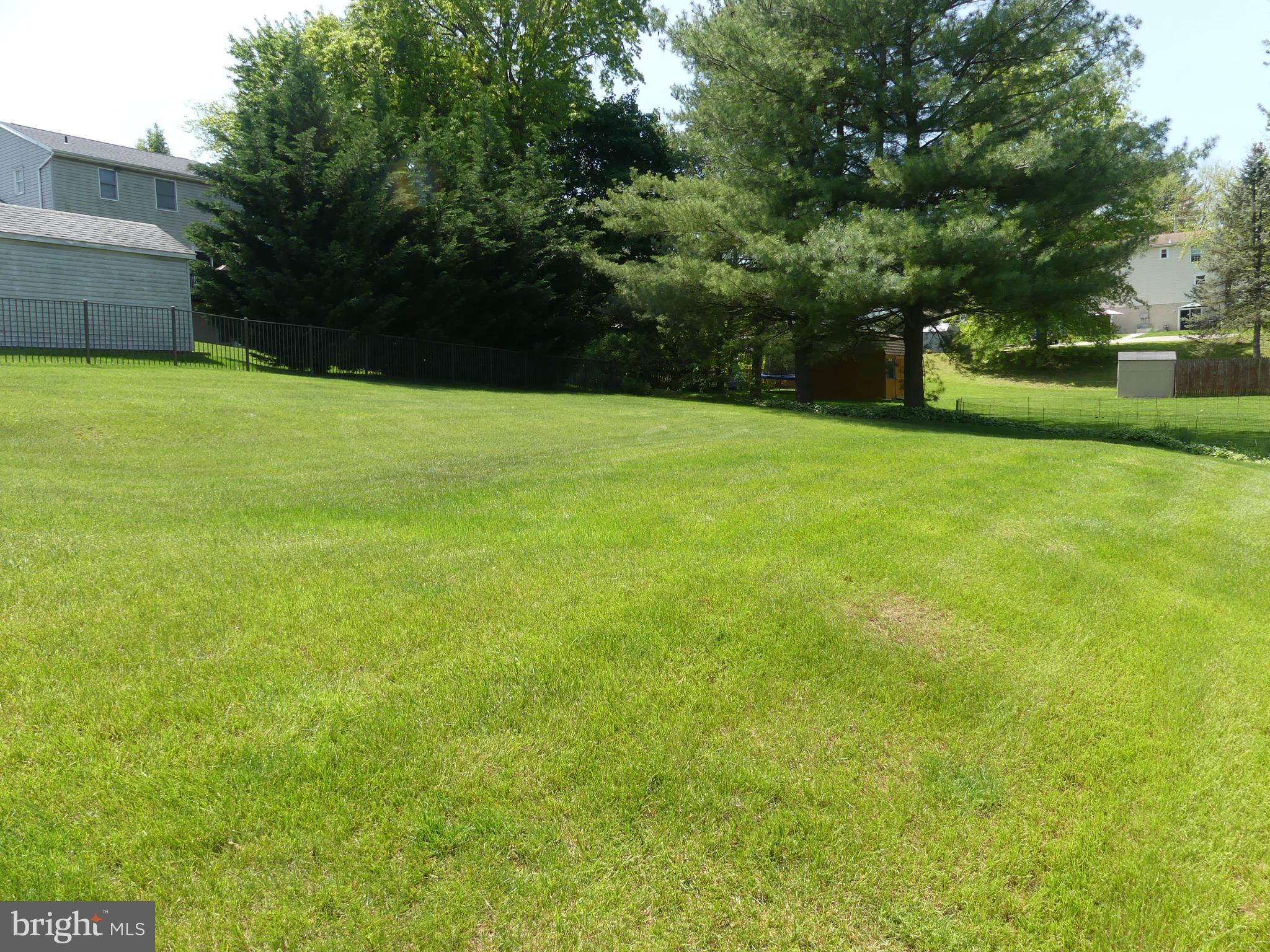 212 Ridley Drive York, PA 17402 - Photo 8 of 68