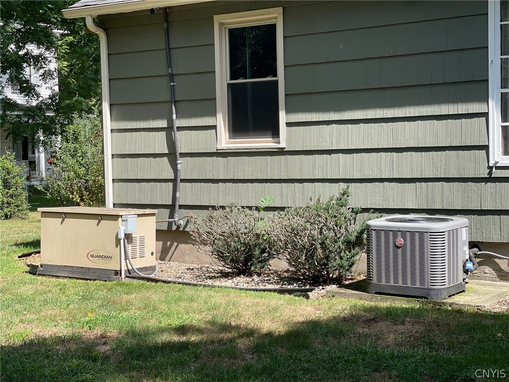 17 Castle Street Vernon, NY 13421 - Photo 10 of 41 Central air and Guardian whole house generator