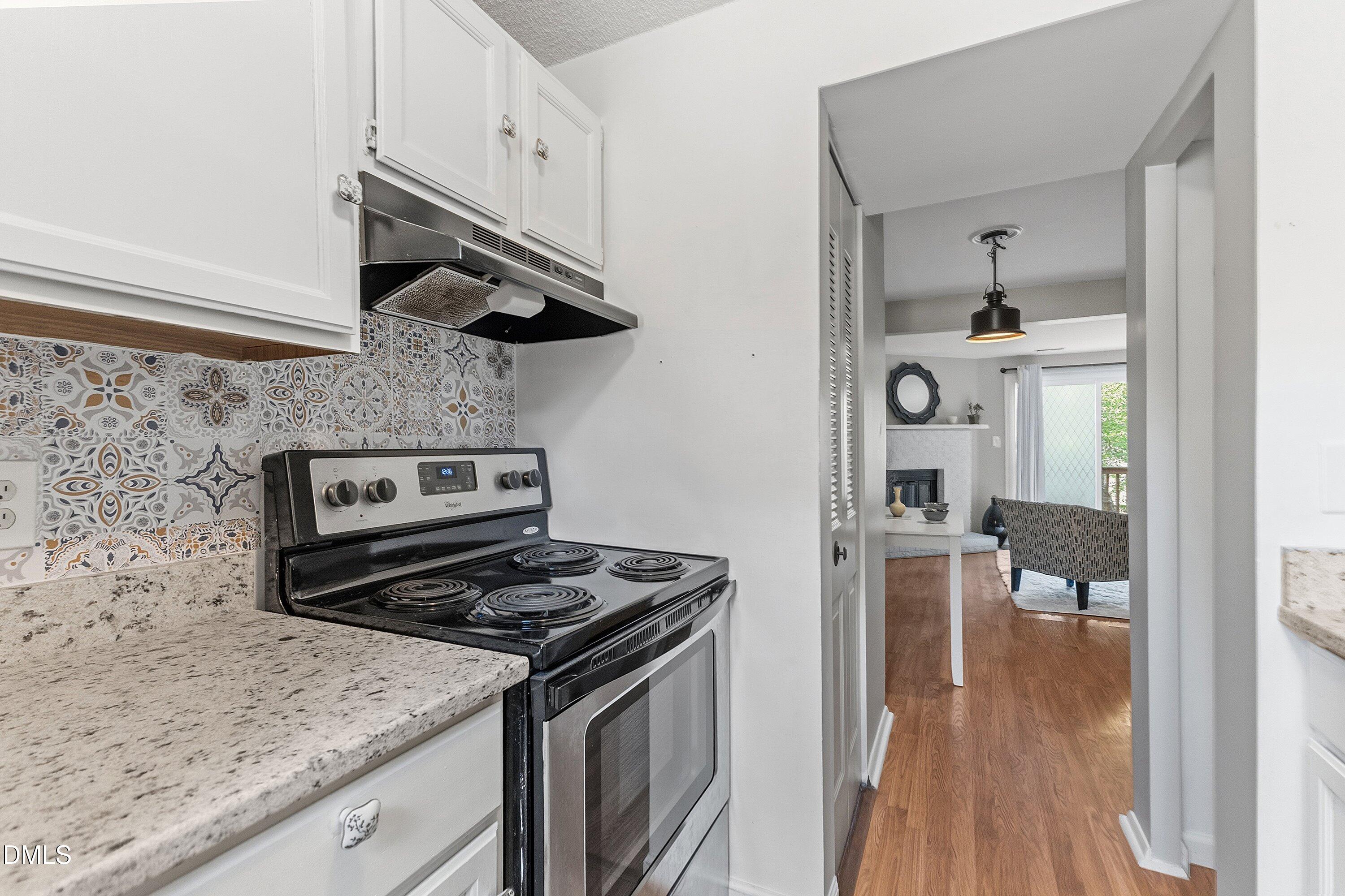 7734 Kingsberry Court Raleigh, NC 27615 - Photo 5 of 31 13-7734 Kingsberry Ct_7480