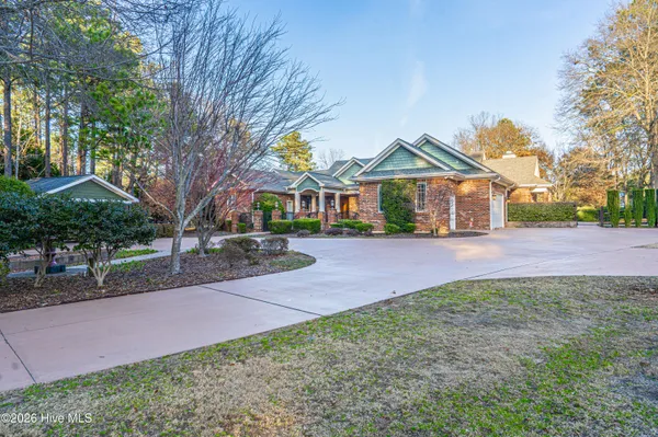 $1,300,000 | 415 Manley Avenue, Southern Pines, NC 28387