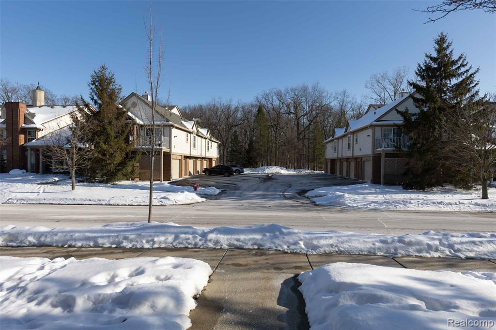 3526 Tremonte Circle Rochester, MI 48306 - Photo 35 of 42 Gallery Image 35