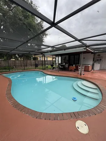 a view of outdoor space