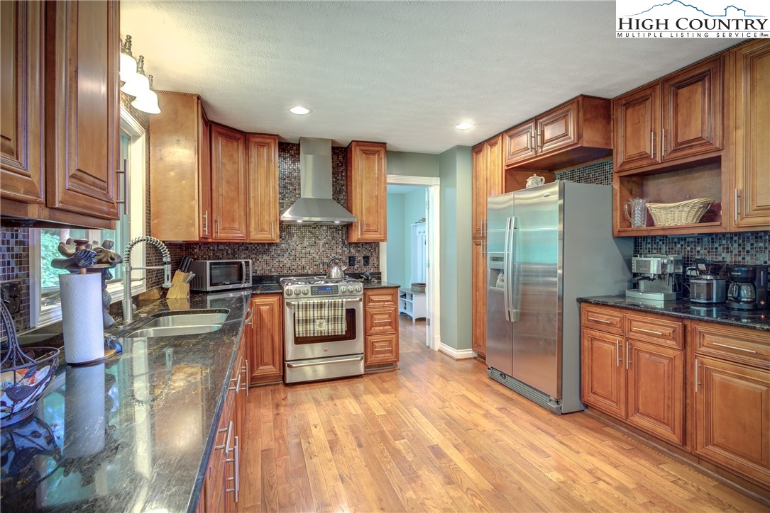 1000 Running Deer Trail Boone, NC 28607 - Photo 16 of 47 Gallery Image 16