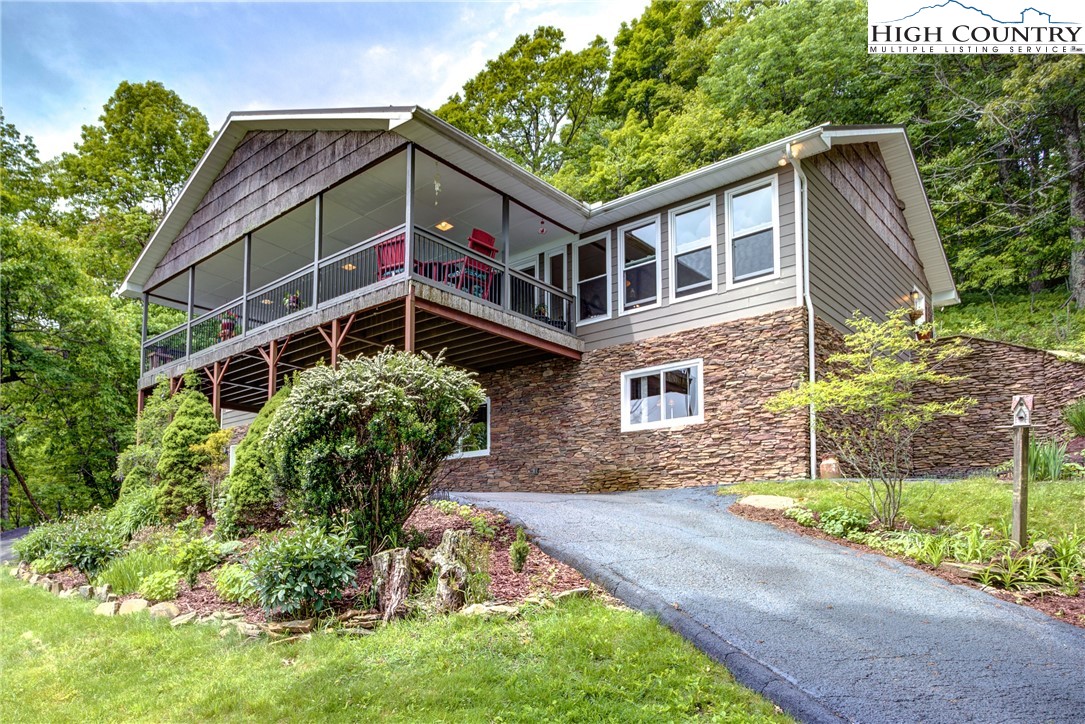 1000 Running Deer Trail Boone, NC 28607 - Photo 2 of 47 Gallery Image 2