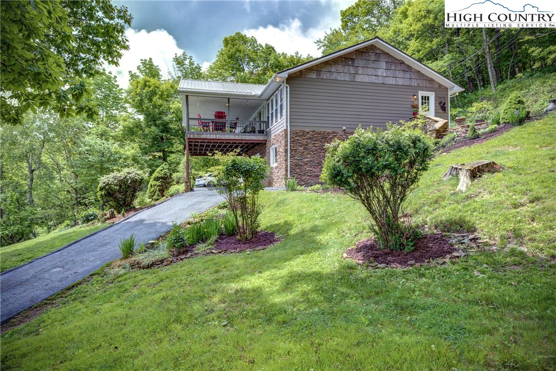 1000 Running Deer Trail Boone, NC 28607 - Photo 39 of 47 Gallery Image 39