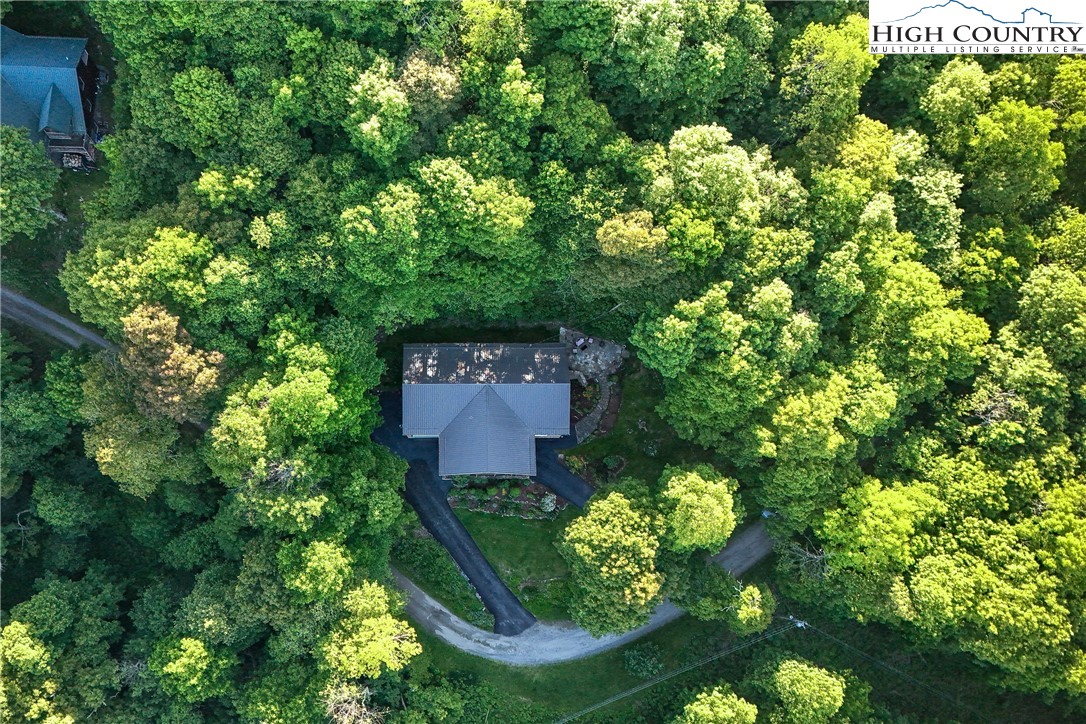 1000 Running Deer Trail Boone, NC 28607 - Photo 41 of 47 Gallery Image 41