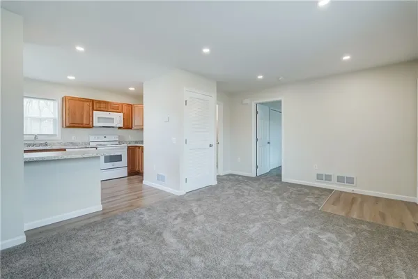 $1,225 | 3924 West Walworth Road, Unit 1, Walworth, NY 14502